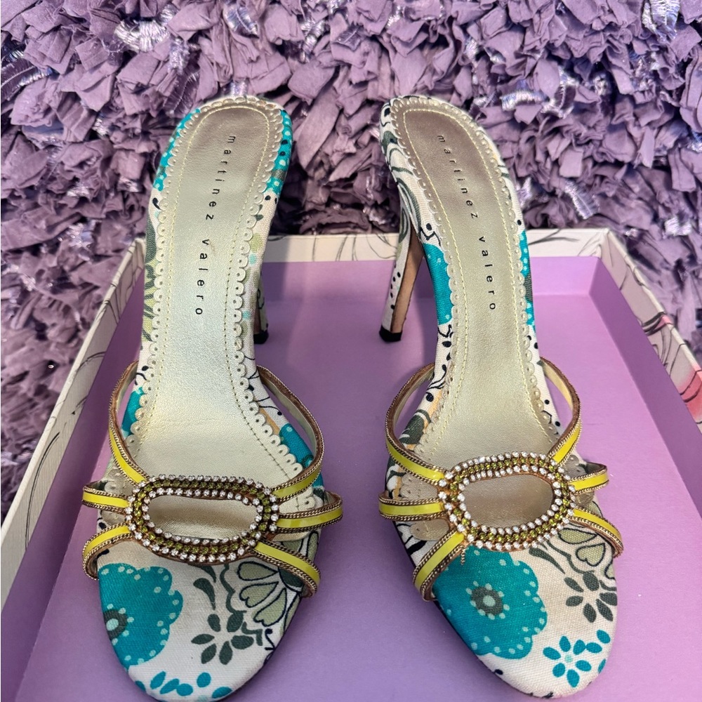 Martinez Valero women mule sandals